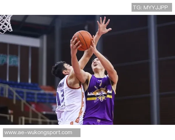 火箭与船火之战最后时刻失误频出篮板争夺成胜负关键