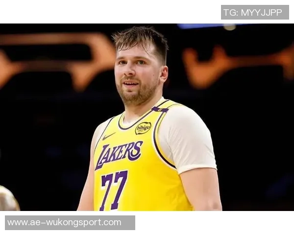 阿夫达拉斯称东契奇为学习榜样赞赏其独特比赛节奏与风格 阿夫达拉斯称东契奇为学习榜样赞赏其独特比赛节奏与风格