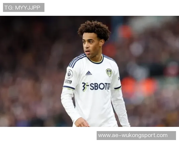 曼联拒绝引进39岁拉莫斯坚持不再追求高薪老将策略