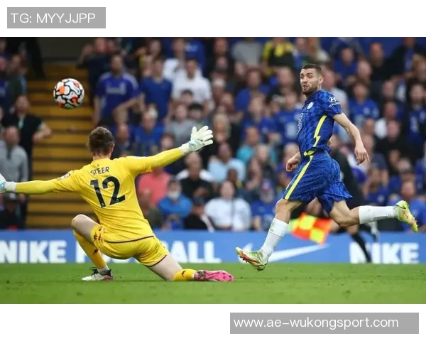 英超拦截王争夺战凯塞多领衔赫拉芬贝赫沃克詹姆斯紧随其后 英超拦截王争夺战凯塞多领衔赫拉芬贝赫沃克詹姆斯紧随其后